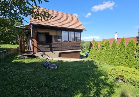 Krásna chalupa v srdci Malé Karpaty – Šípkové, pozemok 430 m²