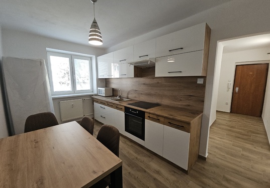 Prievidza/ Prenájom 2+1, 62 m2, ul. Banícka – St. Sídlisko / PRÍJEMNÝ 